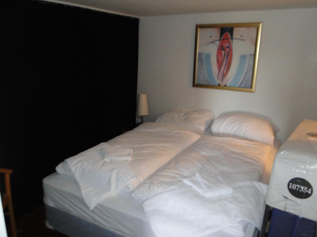 Hotel Dallgow الغرفة الصورة